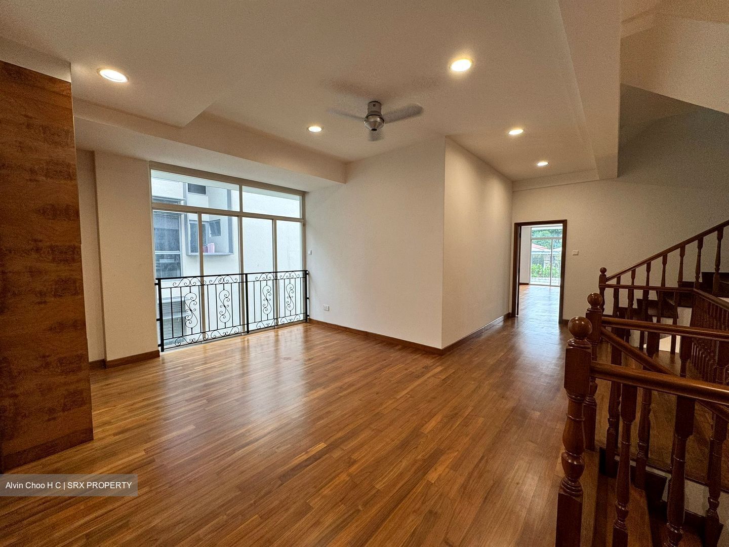 People's Garden (D19), Terrace #542933341